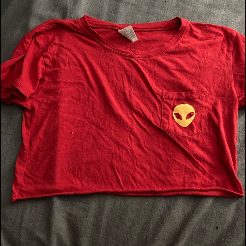 cropped alien tee